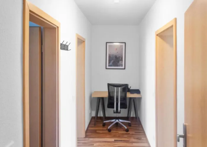 アパート Relax Oasis With 65 Smarttv, Kitchen And Balcony ドゥイスブルグ